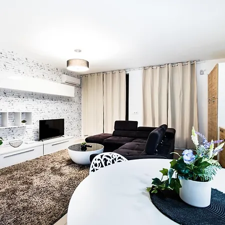 Gorgeous Luxury Aviatiei *